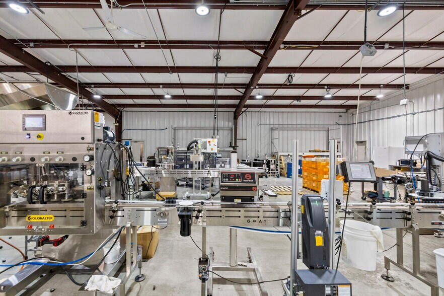 More Photos Of 110 Commercial Blvd, Flat Rock Manufacturing For Sale