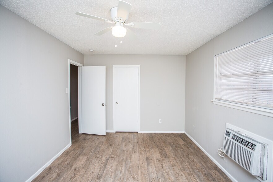 More Photos Of 7410 Quaker Ave, Lubbock Apartments For Sale