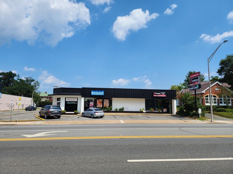 More Photos Of 927-931 N Monroe St, Tallahassee Freestanding For Sale