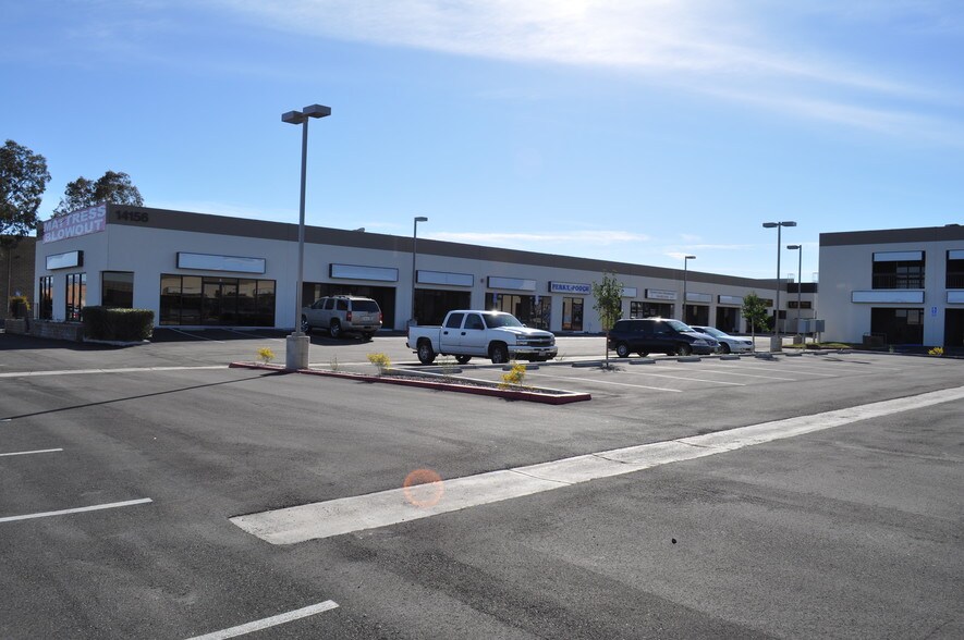 More Photos Of 14156 Amargosa Rd, Victorville Storefront Retail Office For Lease