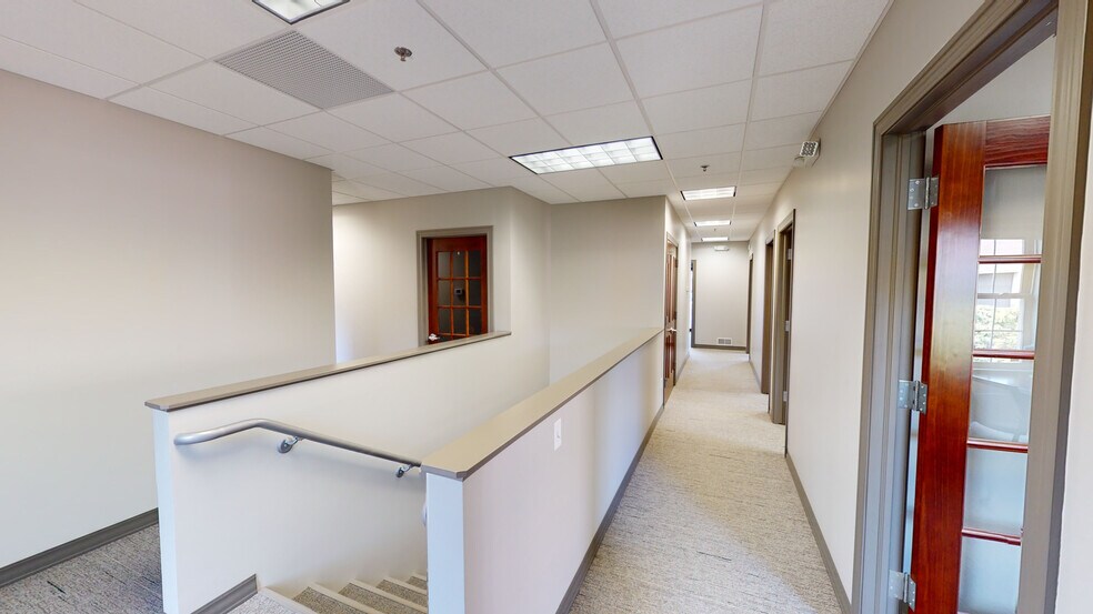 More Photos Of 2720 Centennial Rd, Toledo Office For Sale
