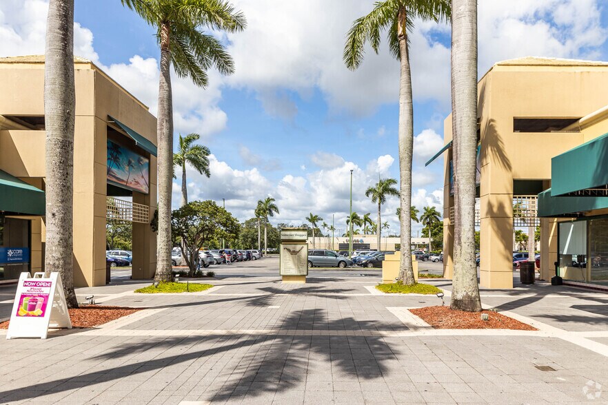 More Photos Of 8903 W Glades Rd, Boca Raton Unknown For Lease