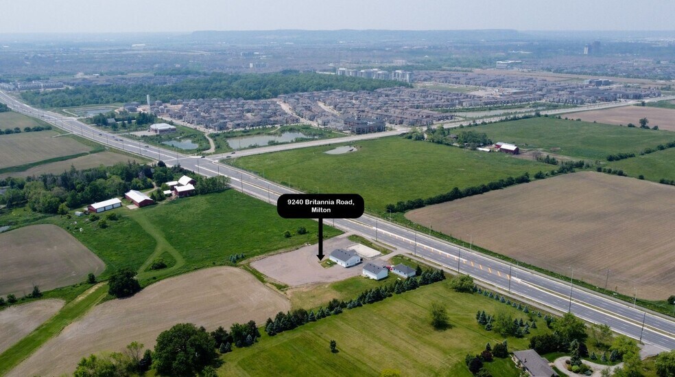 More Photos Of 9240 Britannia Rd, Milton Flex For Lease