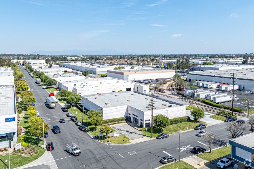 More Photos Of 15020 Desman Rd, La Mirada Manufacturing For Sale