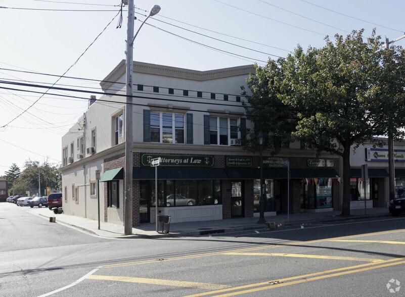 More Photos Of 21-27 Merrick Ave, Merrick Storefront Retail Office For Lease
