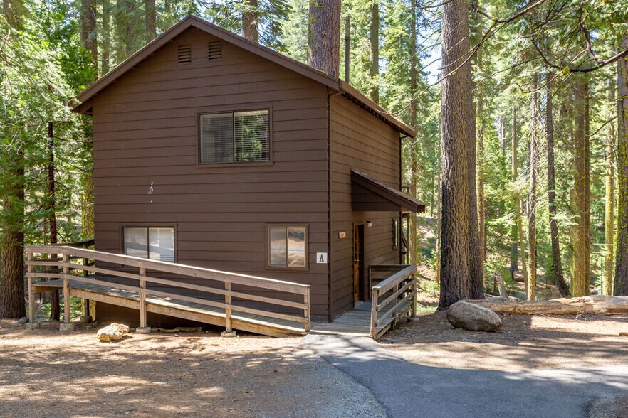 More Photos Of 500 Dodge Ridge Rd, Pinecrest Hotel For Sale