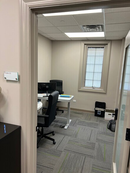 More Photos Of 718 Ogden Ave, Downers Grove Loft Creative Space For Lease