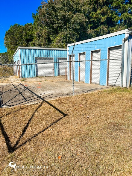 More Photos Of 2570 Flat Shoals Rd SE, Conyers Self Storage For Sale