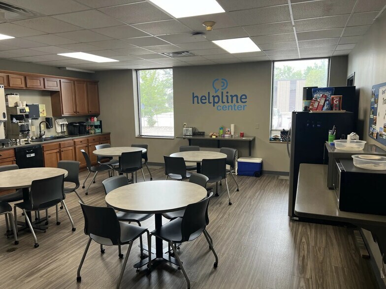 More Photos Of 3817 S Elmwood Ave, Sioux Falls Office For Sale