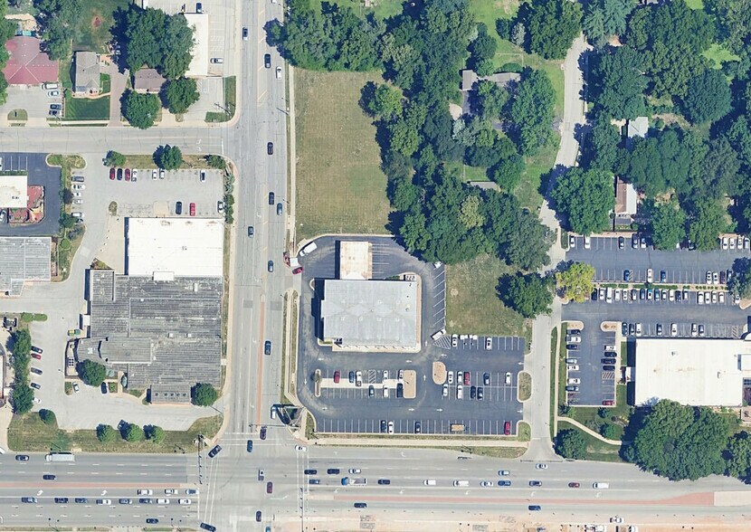 Primary Photo Of Antioch and Shawnee Mission Pky, Merriam Land For Sale