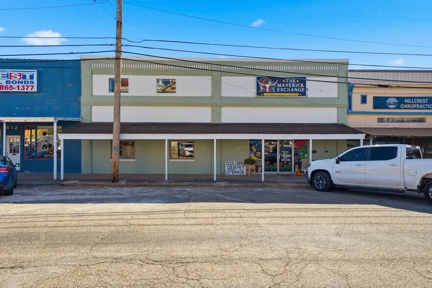 Primary Photo Of 608 E Leon St, Gatesville Office For Sale