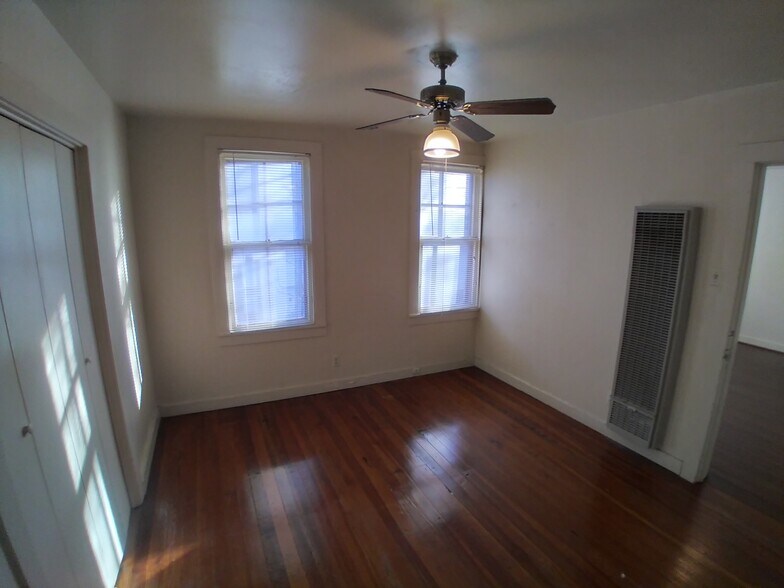 More Photos Of 219 W Magnolia Ave, San Antonio Apartments For Sale