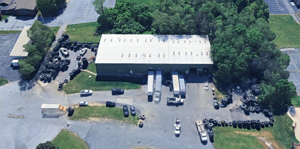 More Photos Of 111 Agnes St, Harrisburg Warehouse For Sale