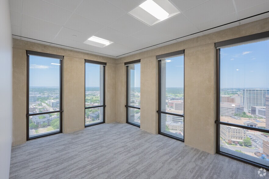 More Photos Of 801 Cherry St, Fort Worth Office For Lease