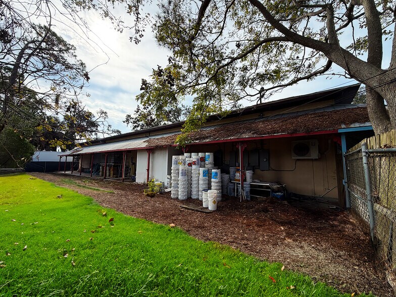 More Photos Of 6028 Pine Hill Rd, Port Richey Freestanding For Sale