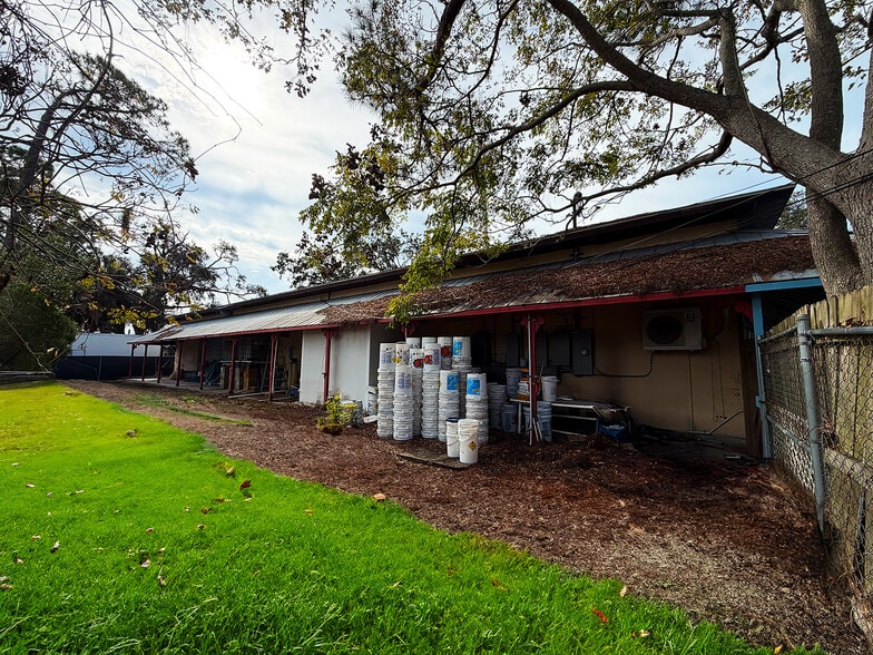 More Photos Of 6028 Pine Hill Rd, Port Richey Freestanding For Sale