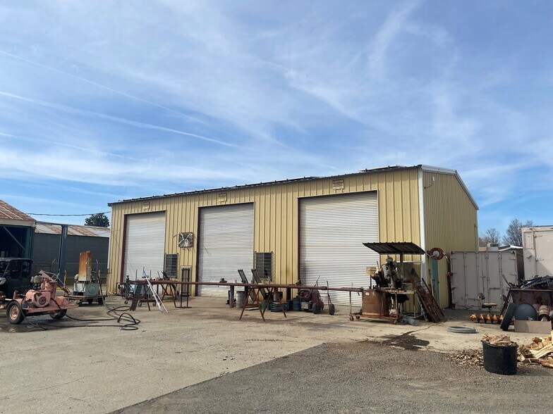More Photos Of 840 W Elm Ave, Coalinga Manufacturing For Sale