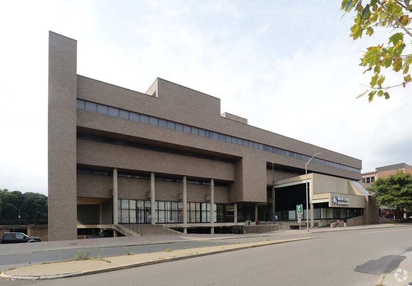 More Photos Of 2 Court St, Binghamton Office For Lease