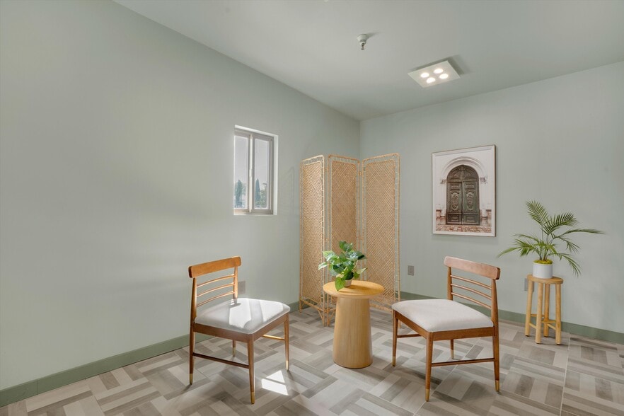 More Photos Of 640 State Highway 12, Rio Vista Hotel For Sale