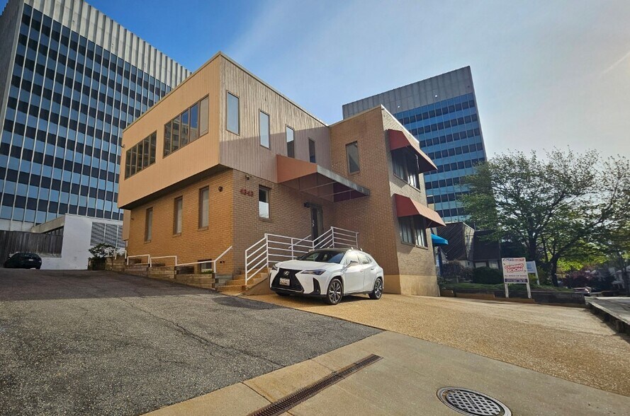 More Photos Of 4343 Montgomery Ave, Bethesda Medical For Sale