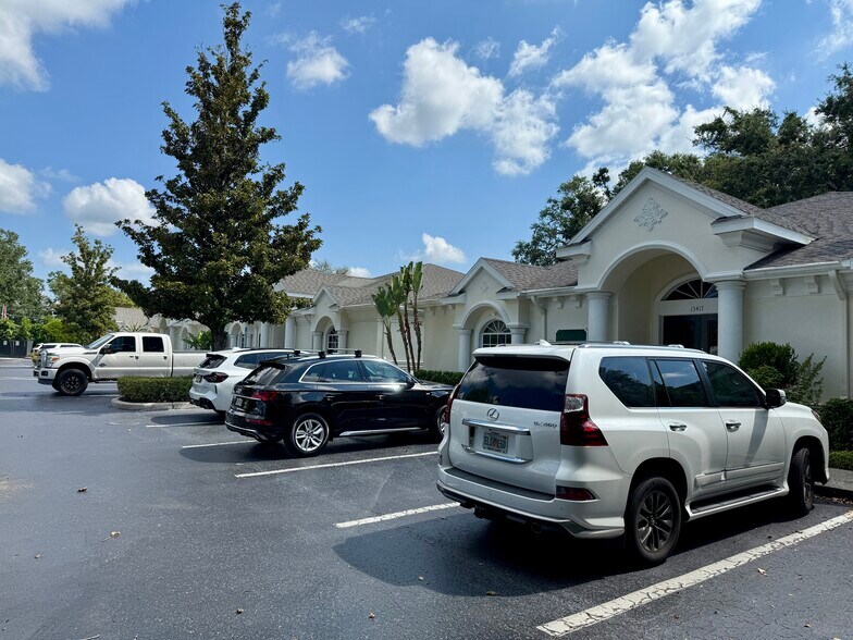 More Photos Of 15417 N Florida Ave, Tampa Medical For Lease