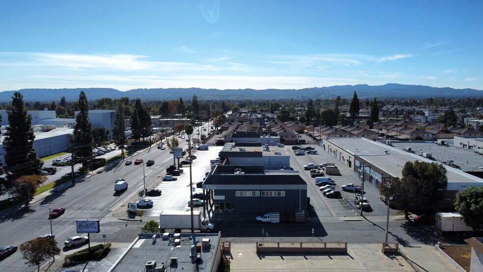 More Photos Of 8901-8941 De Soto Ave, Canoga Park Unknown For Lease