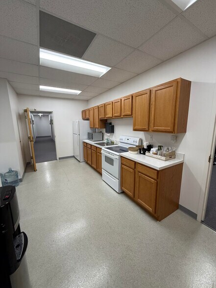 More Photos Of 30045 Business Center Dr, Charlotte Hall Medical For Sale