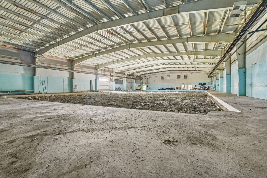 More Photos Of 2600 25th St, Canton Specialty For Sale