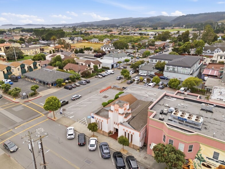 More Photos Of 645 Kelly Ave, Half Moon Bay Funeral Home For Sale