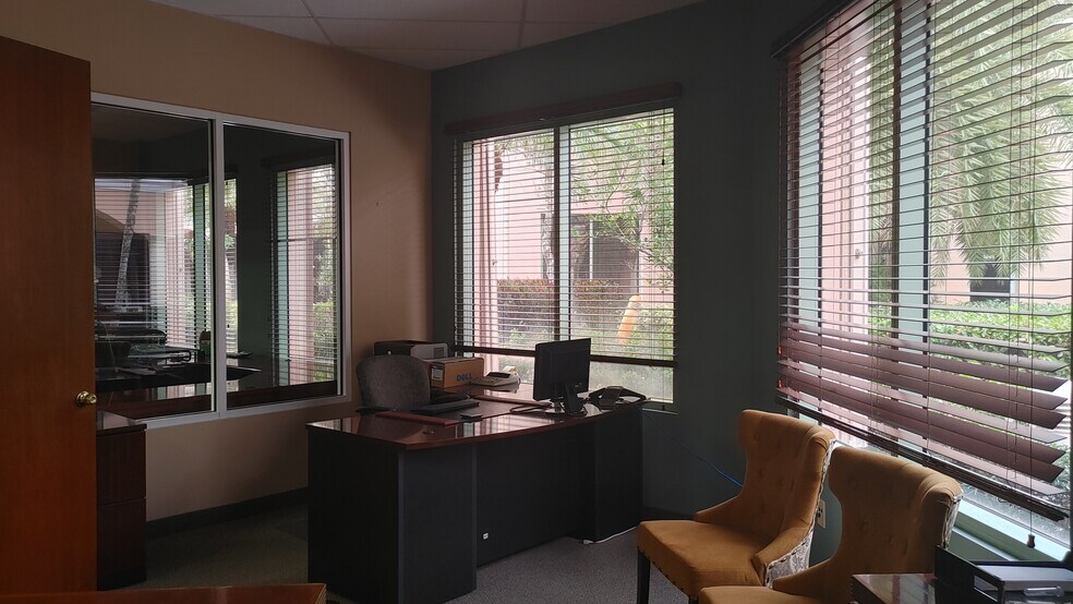 More Photos Of 1545 N Park Dr, Weston Office For Lease