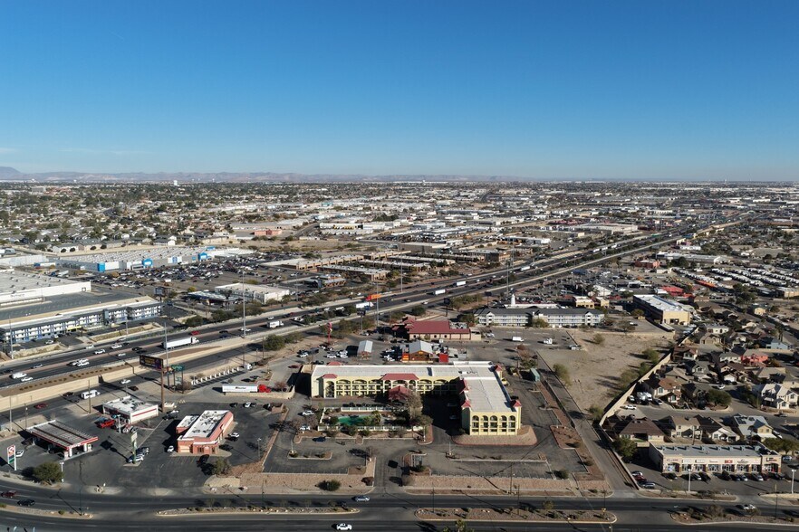 More Photos Of 900 N Yarbrough Dr, El Paso Hotel For Sale