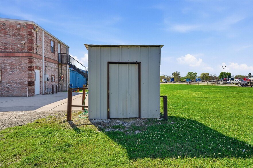 More Photos Of 15134 Beaumont Hwy, Houston Land For Sale