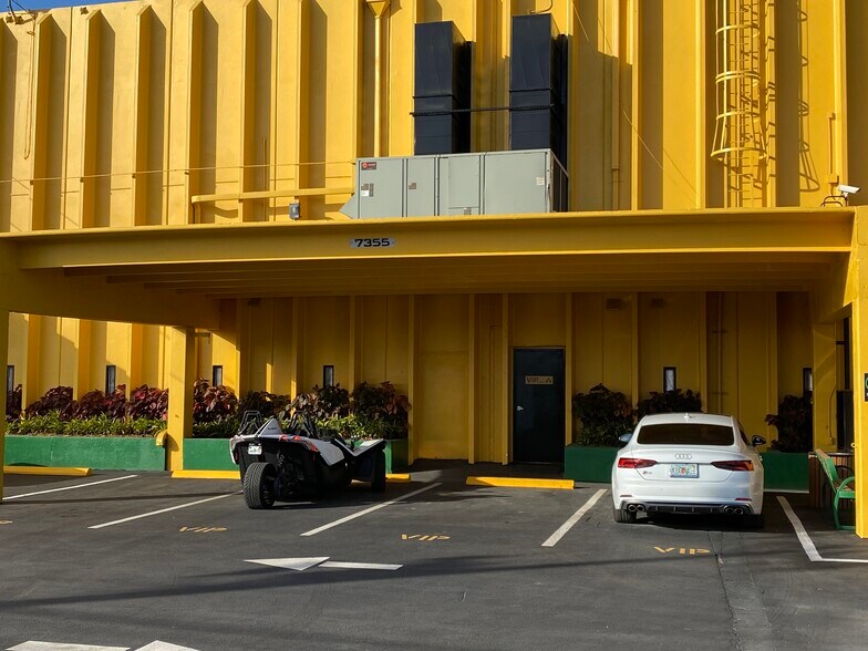 More Photos Of 7355 NW 41st St, Miami Warehouse For Sale