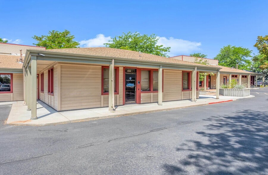 More Photos Of 10796 W Overland Rd, Boise Medical For Lease
