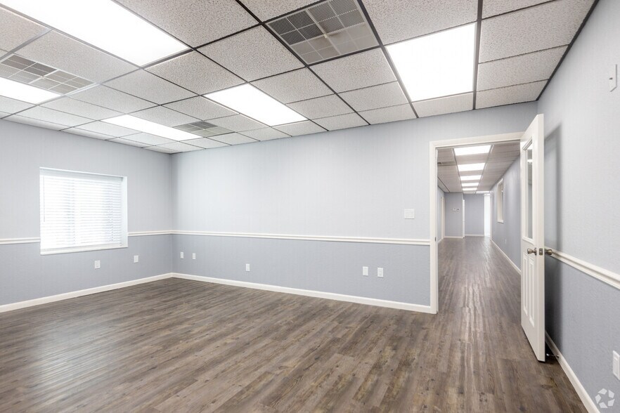 More Photos Of 1802 S Fiske Blvd, Rockledge Office For Lease