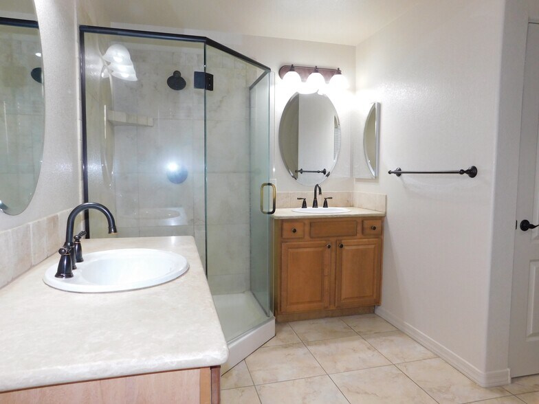 More Photos Of 812 Landon Dr, Bullhead City Apartments For Sale