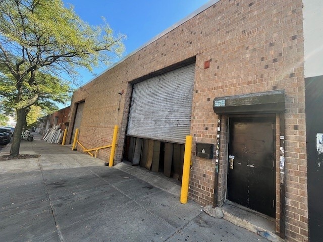 Primary Photo Of 76 Apollo St, Brooklyn Distribution For Lease