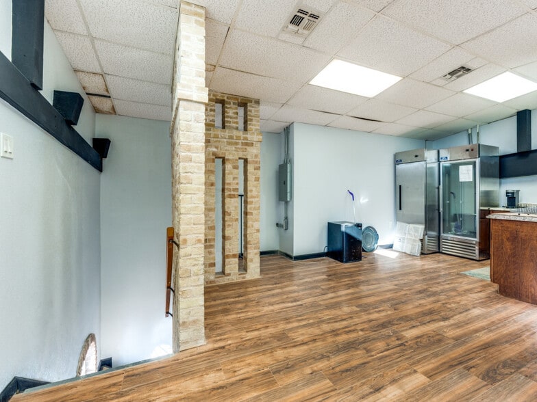 More Photos Of 14732 Bulverde Rd, San Antonio Warehouse For Sale