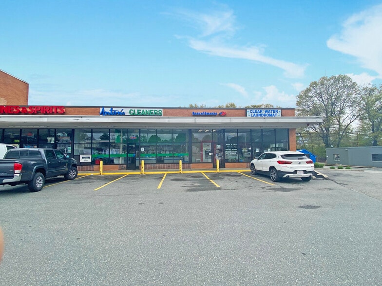 More Photos Of 978-980 Boylston St, Newton General Retail For Lease