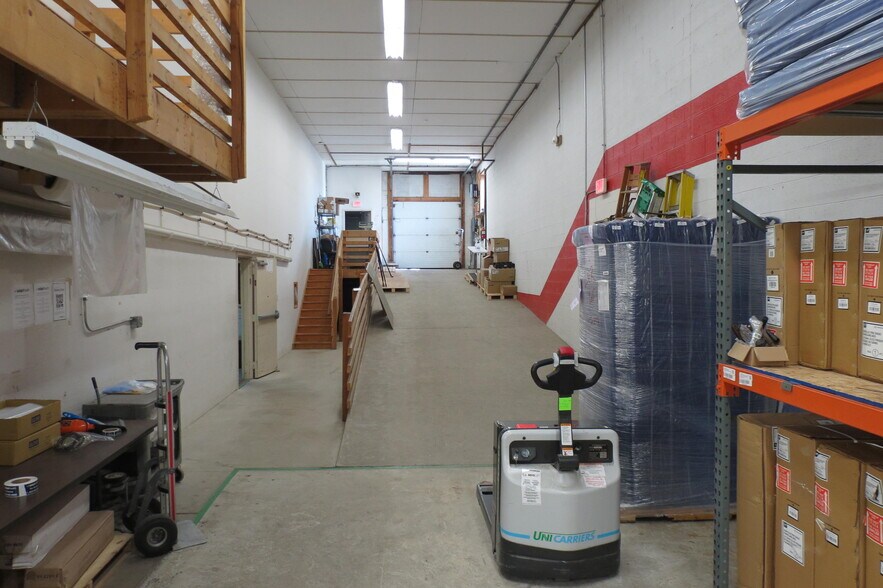 More Photos Of 1176 Enterprise Ct, East Petersburg Industrial For Lease