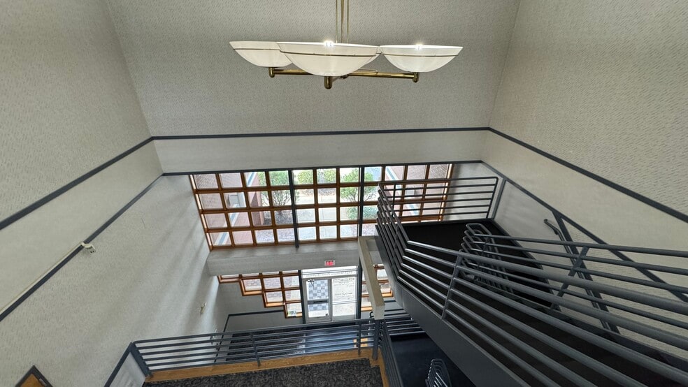 More Photos Of 2925 William Penn Hwy, Easton Office For Lease