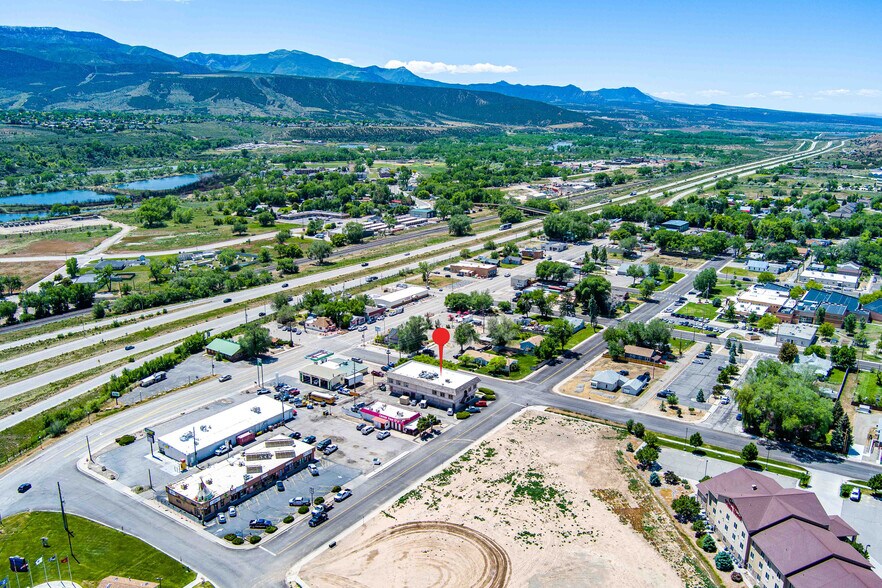 More Photos Of 120 N Railroad Ave, Parachute Office For Sale