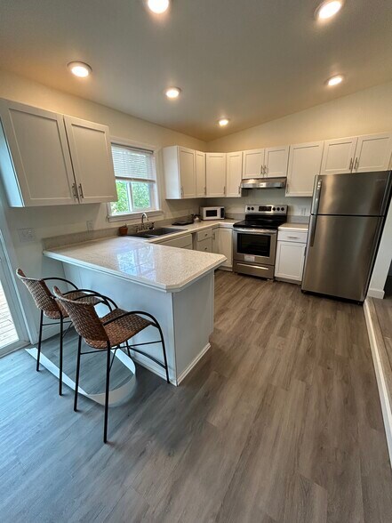 More Photos Of 2067 Libertyville Rd, Fairfield Apartments For Sale