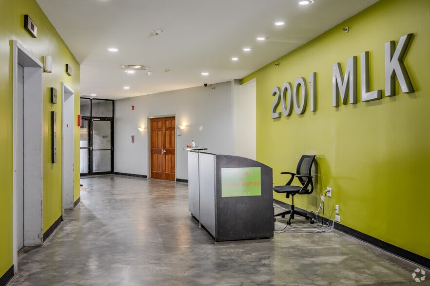 More Photos Of 2001 Martin Luther King Jr Dr, Atlanta Loft Creative Space For Sale