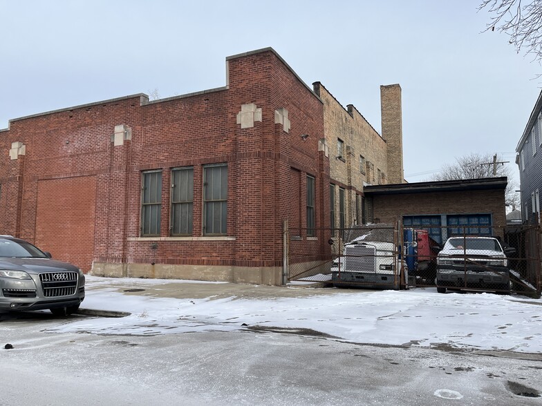 More Photos Of 1423 W 59th St, Chicago Warehouse For Lease