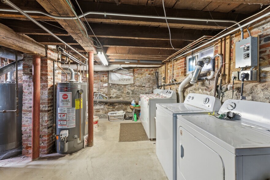 More Photos Of 285-289 East St, Ludlow Apartments For Sale