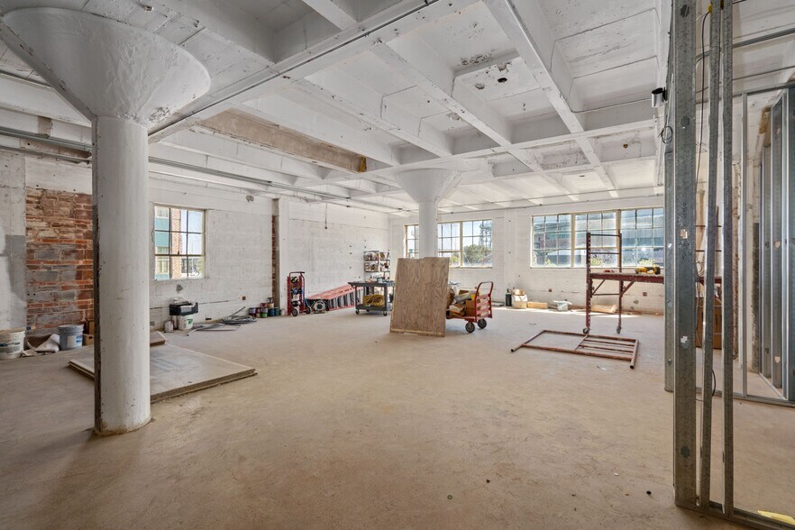 More Photos Of 1701 Commerce St, Houston Loft Creative Space For Lease