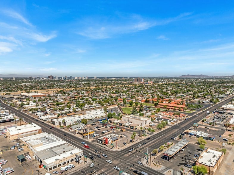 More Photos Of 1616 N 24th St, Phoenix Storefront For Lease