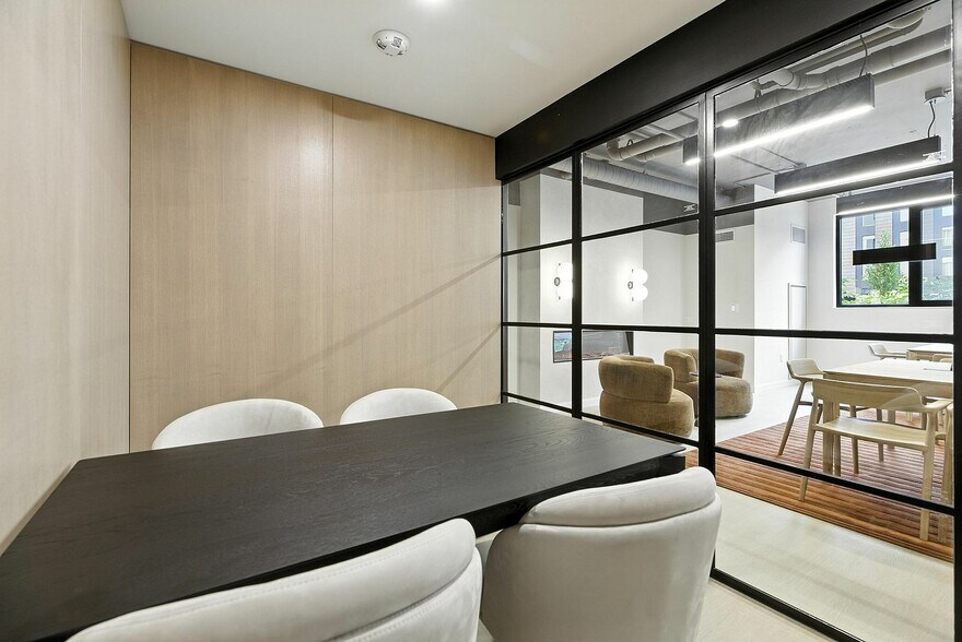 More Photos Of 849 E Washington Ave, Madison Apartments For Lease