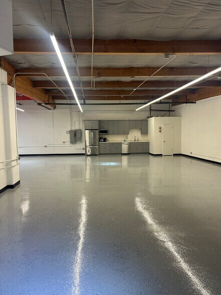 More Photos Of 37 Commercial Blvd, Novato Industrial For Lease